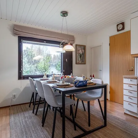 Villa Cozy Family House In The Heart Of Everything Rovaniemi